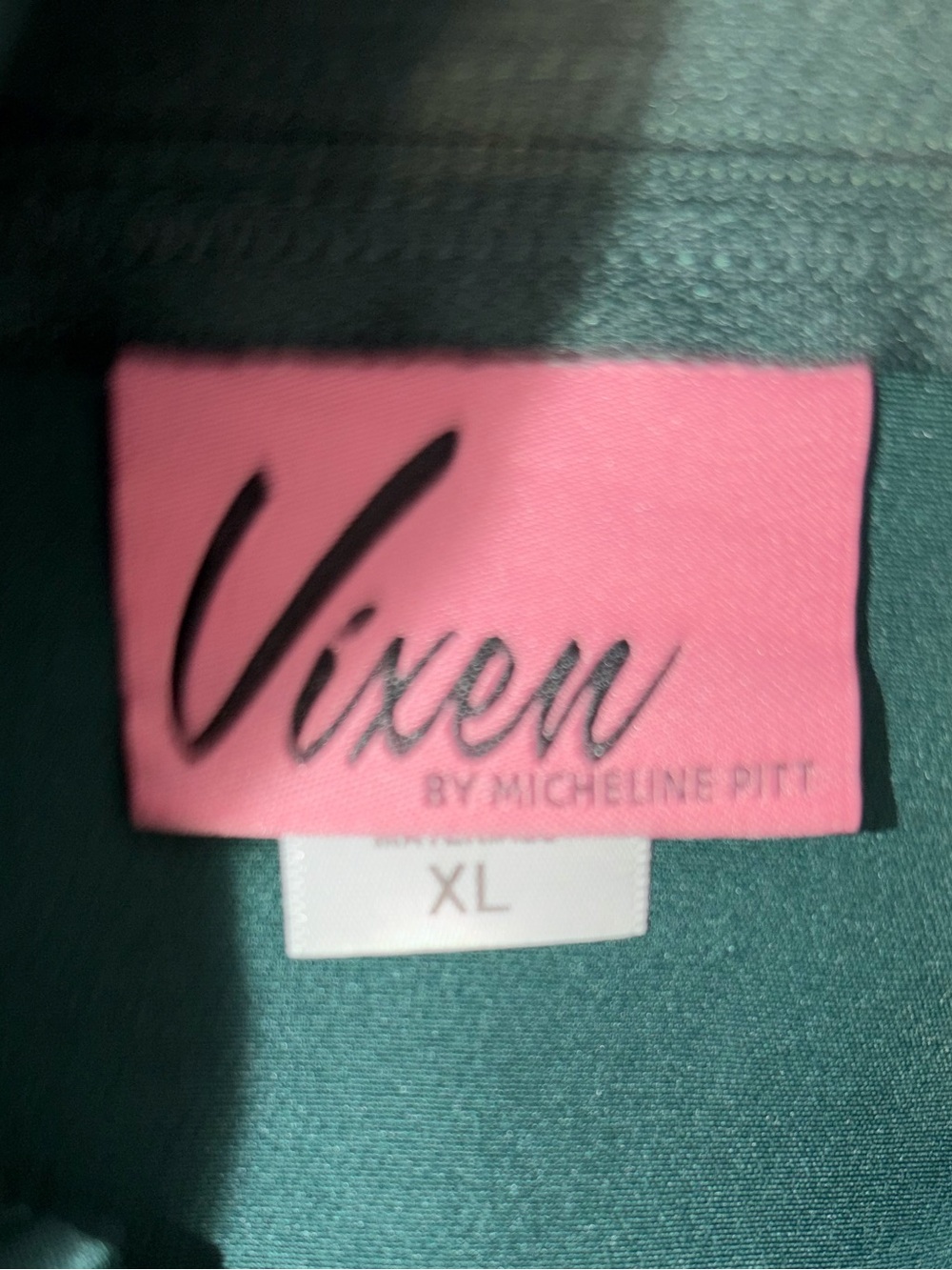 VACATION DRESS IN VINTAGE GREEN ROSES - VIXEN BY MICHELINE PITT - Picture 2 of 6